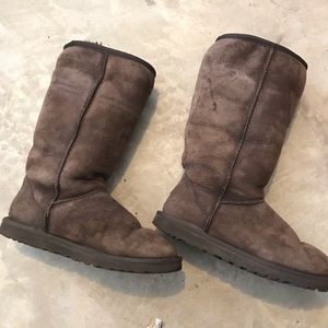 Used UGG boots size6